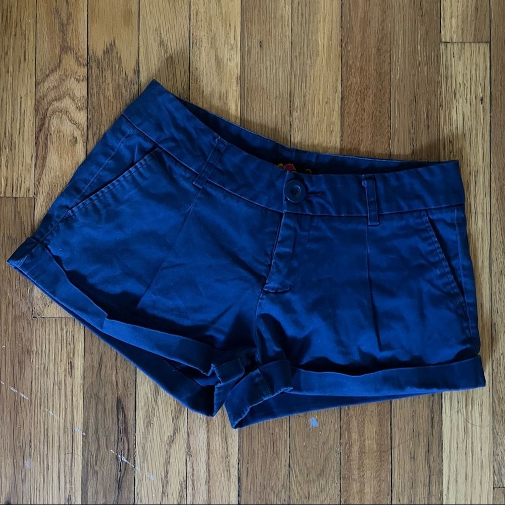 Navy Short‎ Shorts